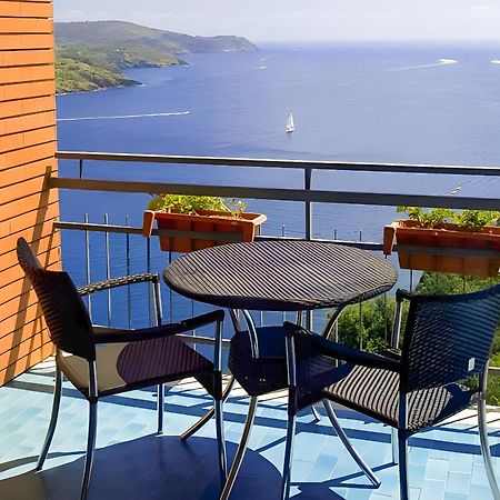 Hotiday Room Collection - Porto Azzurro Capoliveri  Exterior foto